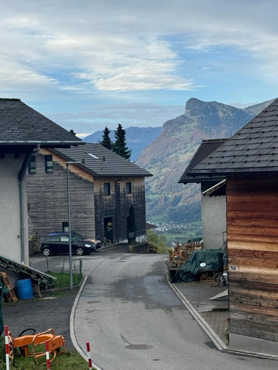 Alpenhaus, Farmhouse Apartment Triesenberg Exterior photo